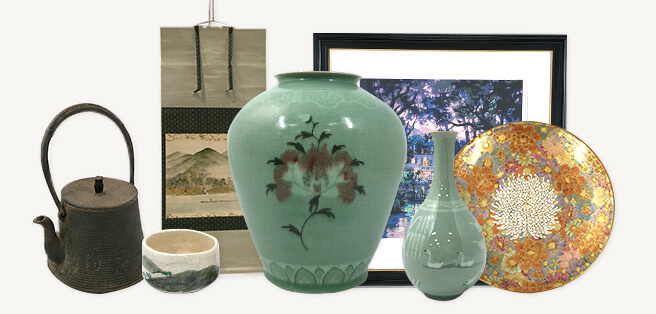 豊富な骨董品の査定をいたします!
