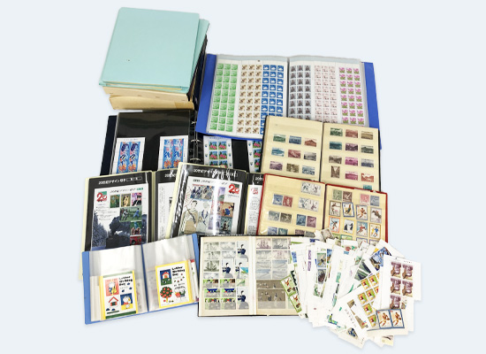 持ち運び困難な大量の切手も