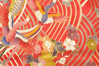 柄や色が古い着物