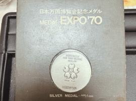 日本万国博覧会会記念メダルなど3点