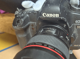 Canon：EOS 5D Mark II + EF 14mm F2.8L II USMなど5点（千葉県浦安市・出張買取）｜カメラの高価買取なら【バイセル】