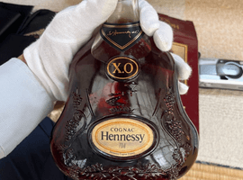 ブランデー／Hennessy：XO 金キャップ クリアボトル（状態ランク：B）など3点