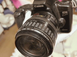 Canon：交換レンズ付きボディ／OLYMPUS：ボディなど3点