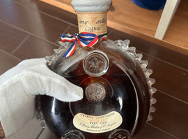 ブランデー/REMY MARTIN:ルイ 13世 ベリーオールド 八角形箱 バカラボトル(状態ランク:B)など4点