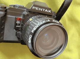 PENTAX：交換レンズ付きボディ／PENTAX：レンズなど3点
