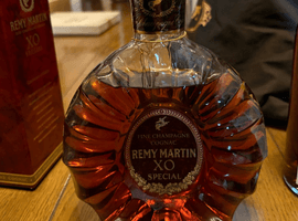 ブランデー/REMY MARTIN:XO スペシャル 旧 クリアボトル(状態ランク:D)など5点