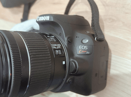 Canon：EOS Kiss X9 EF-S 18-55 F4-5.6 IS STM キット ブラック／KONICA：ボディなど3点