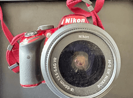 Nikon:D3200 レンズキット レッドなど3点