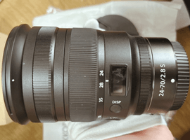 Nikon：NIKKOR Z 24-70mm F2.8 S／Carl Zeiss：Touit 50mm F2.8 マクロ