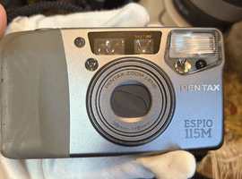 PENTAX：ボディ／MINOLTA：交換レンズ付きボディなど4点