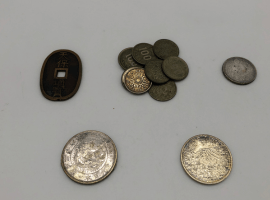 一圓銀貨、1000円銀貨をはじめ様々な古銭
