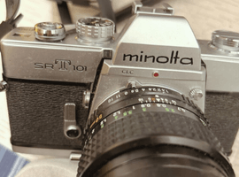 MINOLTA：交換レンズ付きボディ／Canon：ボディなど4点