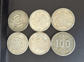 100円銀貨／5ドルコイン／など