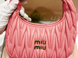 ハンドバッグ：MIU MIU／マテラッセ ホーボーバッグなど4点（京都府京都市伏見区・店頭買取）｜ブランド品の高価買取なら【バイセル】