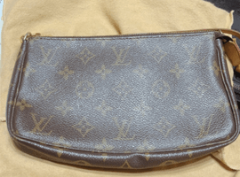 LOUIS VUITTON ポシェット・アクセソワールなど4点