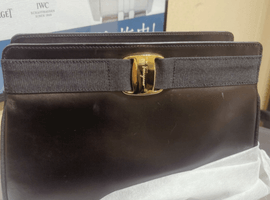 ショルダーバッグ：Salvatore Ferragamoなど4点