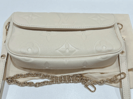 2wayバッグ：LOUIS VUITTONなど3点