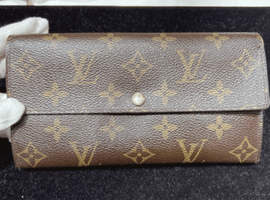 LOUIS VUITTON:ポルトフォイユ・サラなど3点