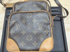 LOUIS VUITTON:ルイ・ヴィトン モノグラム アマゾンなど3点