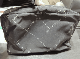 CHANEL :旧トラベルライン ポーチなど4点