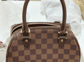 ハンドバッグ:LOUIS VUITTONなど5点