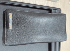 折り財布:Cartierなど3点