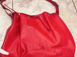 ショルダーバッグ：LOUIS VUITTON／ノエなど3点