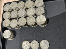 100円硬貨など4点