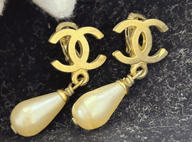 CHANEL:ココマーク スイング フェイクパール イヤリングなど4点
