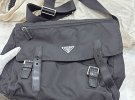 ショルダーバッグ：PRADAなど12点