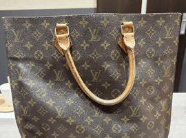 ルイ・ヴィトン サックプラなど4点