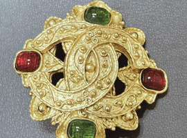 CHANEL ヴィンテージ グリポア CC クロス ブローチなど5点