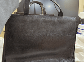 ハンドバッグ：Salvatore Ferragamo／ヴァラ・ショッパートートなど4点