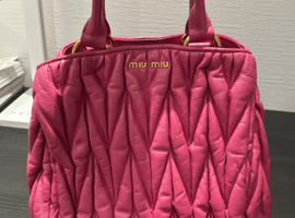 2wayバッグ：MIU MIUなど3点