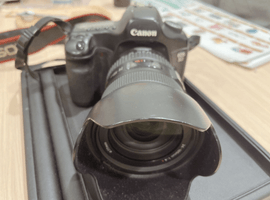 Canon：EOS 5D + EF 24-105mm F4L IS USMなど6点（神奈川県川崎市中原区・店頭買取）｜カメラの高価買取なら【バイセル】