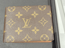 LOUIS VUITTON:ポルト モネ・ビエ トレゾールなど4点