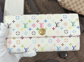 LOUIS VUITTON:ポルトフォイユ・サラなど7点