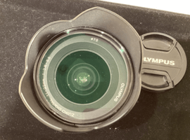 Olympus:ZUIKO DIGITAL 11-22mm F2.8-3.5など3点