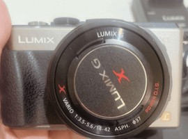 Panasonic：LUMIX DMC-GX1X パワーズームレンズキット ブレードシルバーなど3点（神奈川県横浜市西区・店頭買取）｜カメラの高価買取なら【バイセル】