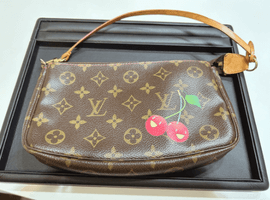 ルイ・ヴィトン モノグラム・チェリー ポシェット・アクセソワールなど3点