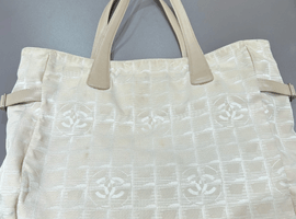 ハンドバッグ：CHANEL／ニュートラベルライントートなど3点（神奈川県横浜市西区・店頭買取）｜ブランド品の高価買取なら【バイセル】