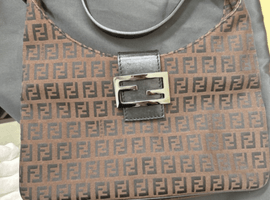 FENDI:マンマバケットなど4点