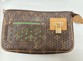 ハンドバッグ：LOUIS VUITTON／モノグラム ペルフォ（ポシェットアクセソワール）など9点