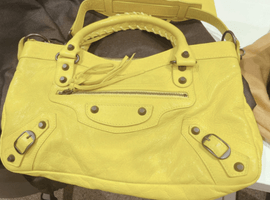 BALENCIAGA:ザ・シティなど4点