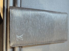 折り財布:LOUIS VUITTON/ポルトフォイユ・サラ など3点