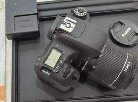 Canon：EOS 8000D + EF-S 18-55mm F3.5-5.6 IS STMなど4点