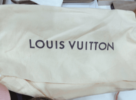 ショルダーバッグ:LOUIS VUITTONなど3点