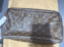 ポーチ:LOUIS VUITTON/モノグラム(トゥルーストワレット)など5点