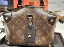 2wayバッグ：LOUIS VUITTON／モノグラム（プティット マル スープル）など3点