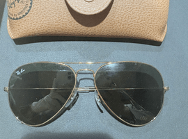 Ray-Ban Aviator Classicなど3点